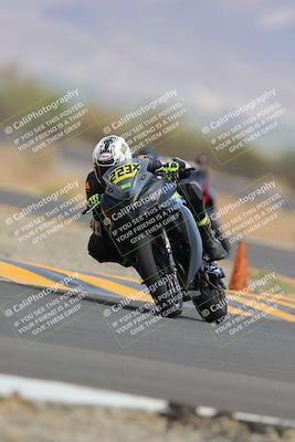 media/Sep-11-2022-SoCal Trackdays (Sun) [[81b7e951af]]/Turn 14 (1130am)/